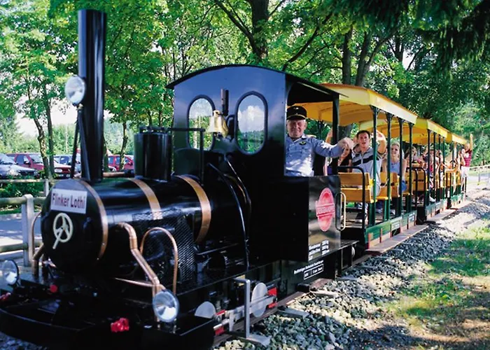 Daire Moderne Komfortwohnung Im Kurort Am Rennsteig *